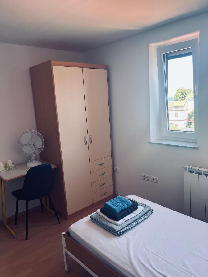 Rooms Busija Izola Buitenkant foto