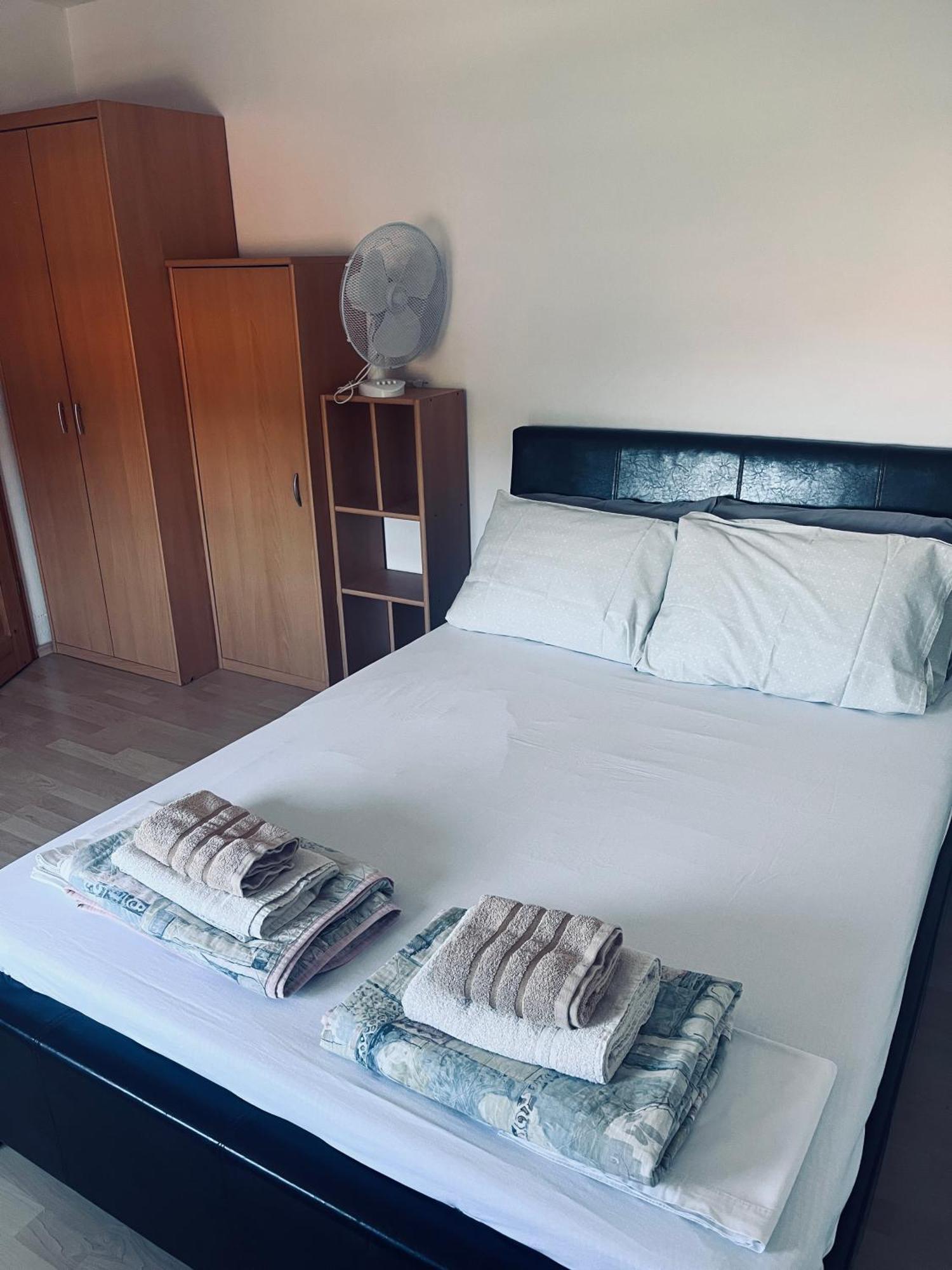 Rooms Busija Izola Buitenkant foto